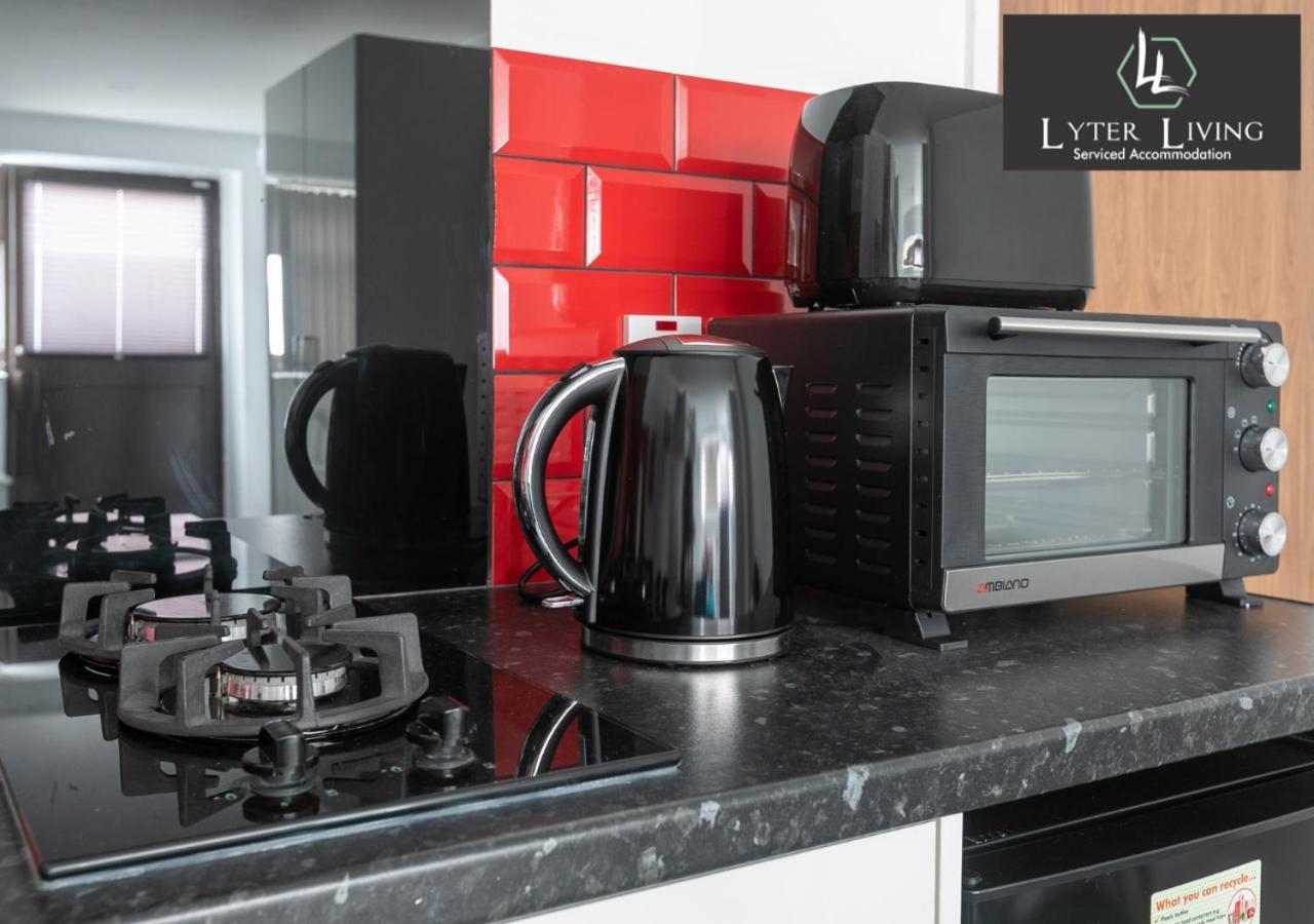 Studio Apartments By Lyter Living Desks & Wifi - Monthly Stays Available レスター エクステリア 写真