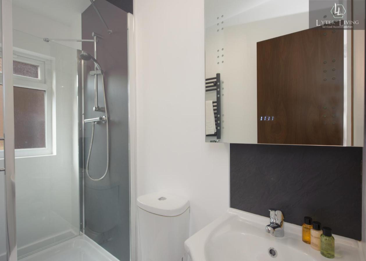 Studio Apartments By Lyter Living Desks & Wifi - Monthly Stays Available レスター エクステリア 写真